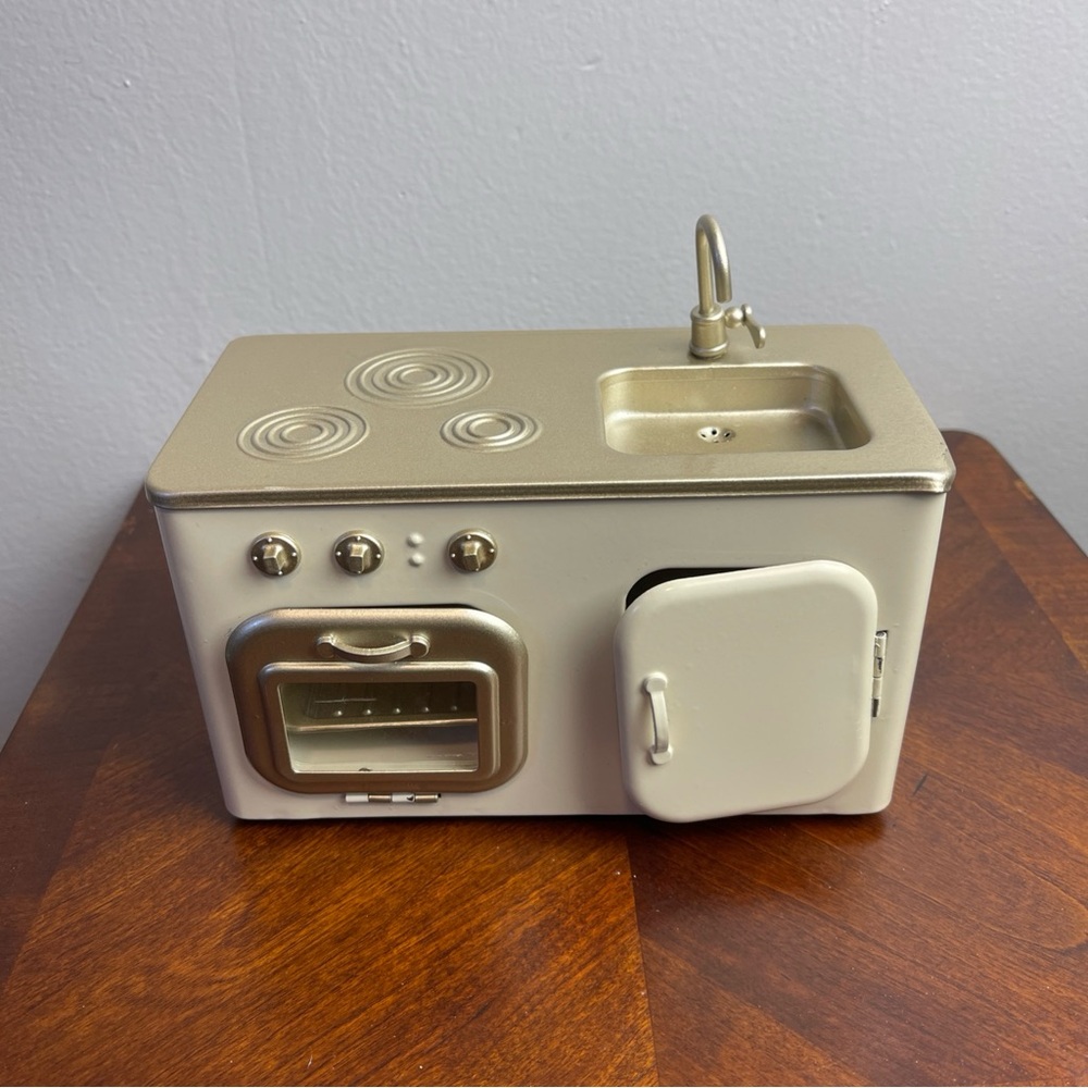 Maileg Metal Oven And Sink - No Buns - Minor Flaws